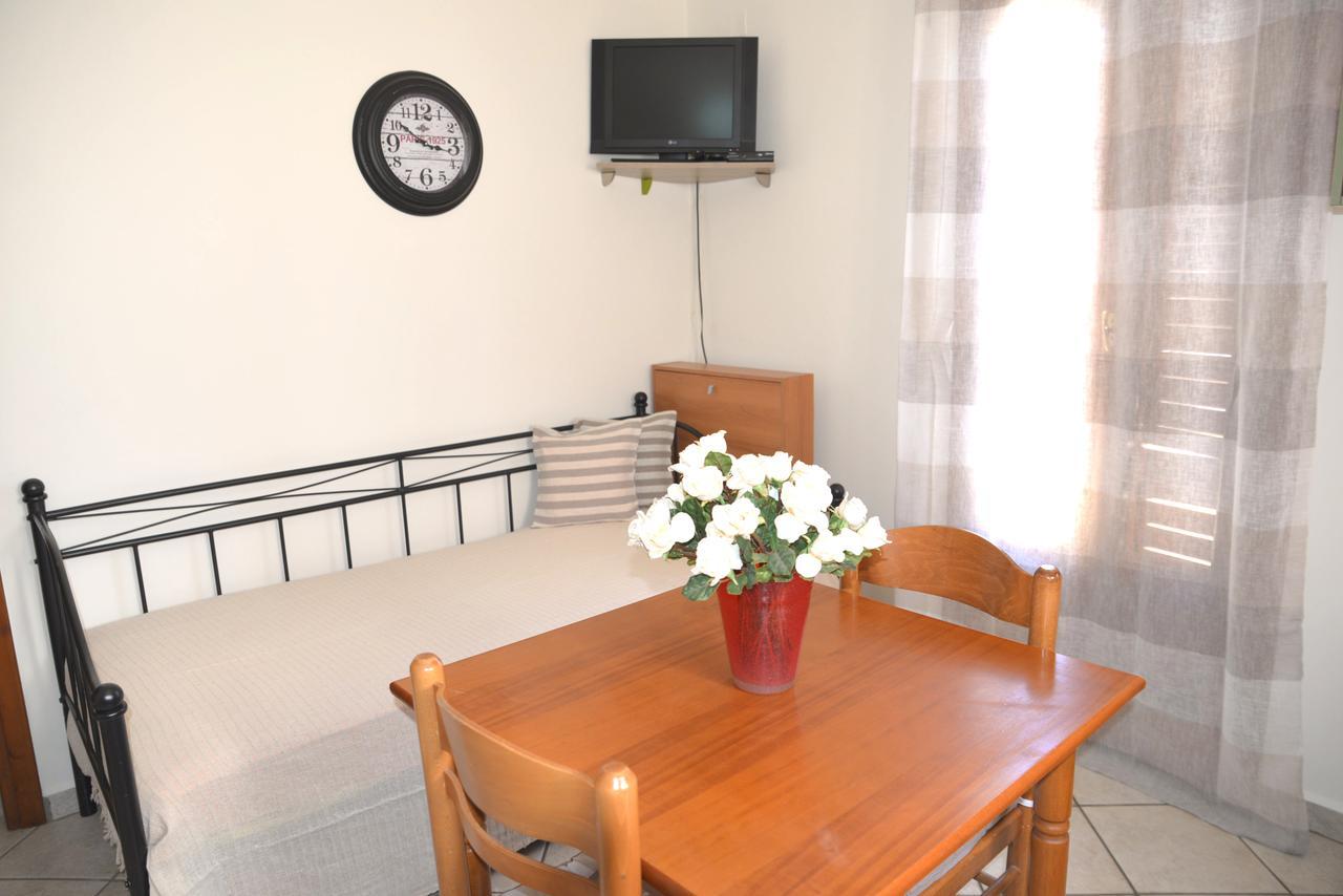 Ifigenia Apartments Ермополи Екстериор снимка